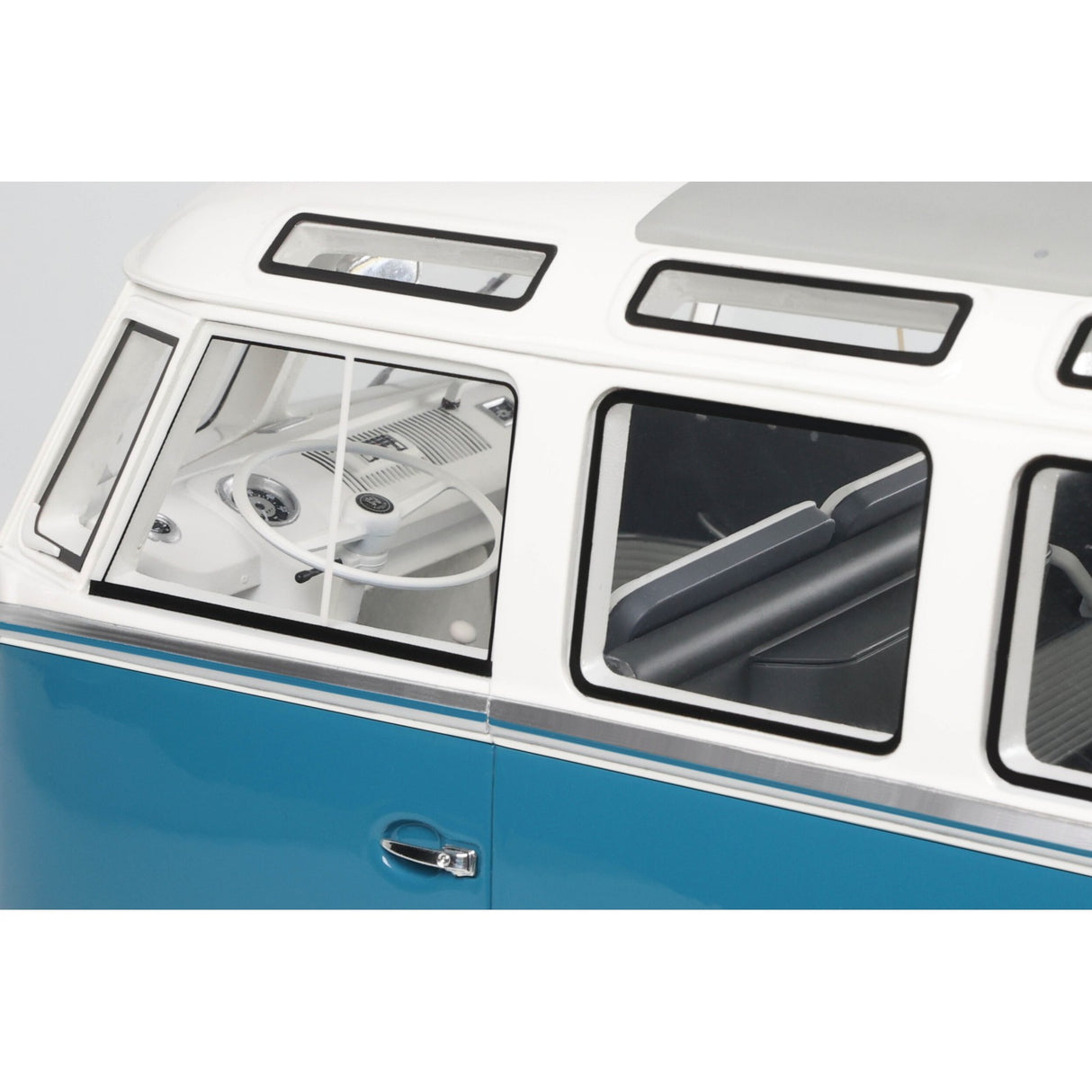 OTTOmobile 1:12 Volkswagen Combi Type 2 (T1) Samba Bus RegattaBlau L 50 F 1962 (G102)