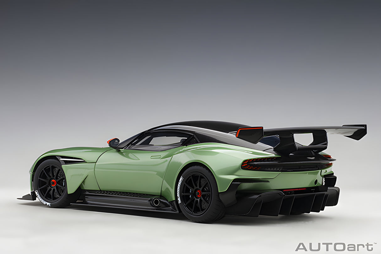 AUTOart 1:18 Aston Martin Vulcan, Apple Tree Green Metallic (70263)