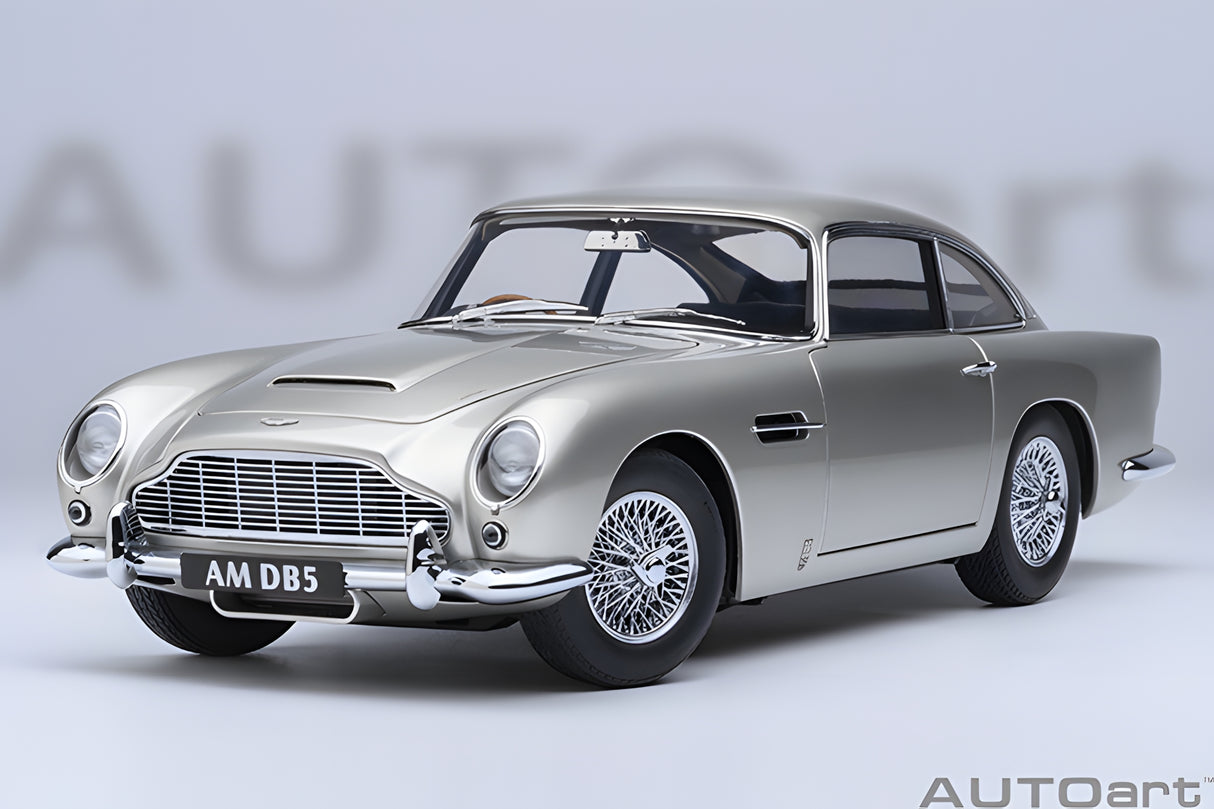 AUTOart 1:18 Aston Martin DB5, Birch Silver (70287)
