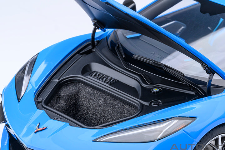 AUTOart 1:18 Chevrolet Corvette C8 Stingray Z51, Rapid Blue (71281)