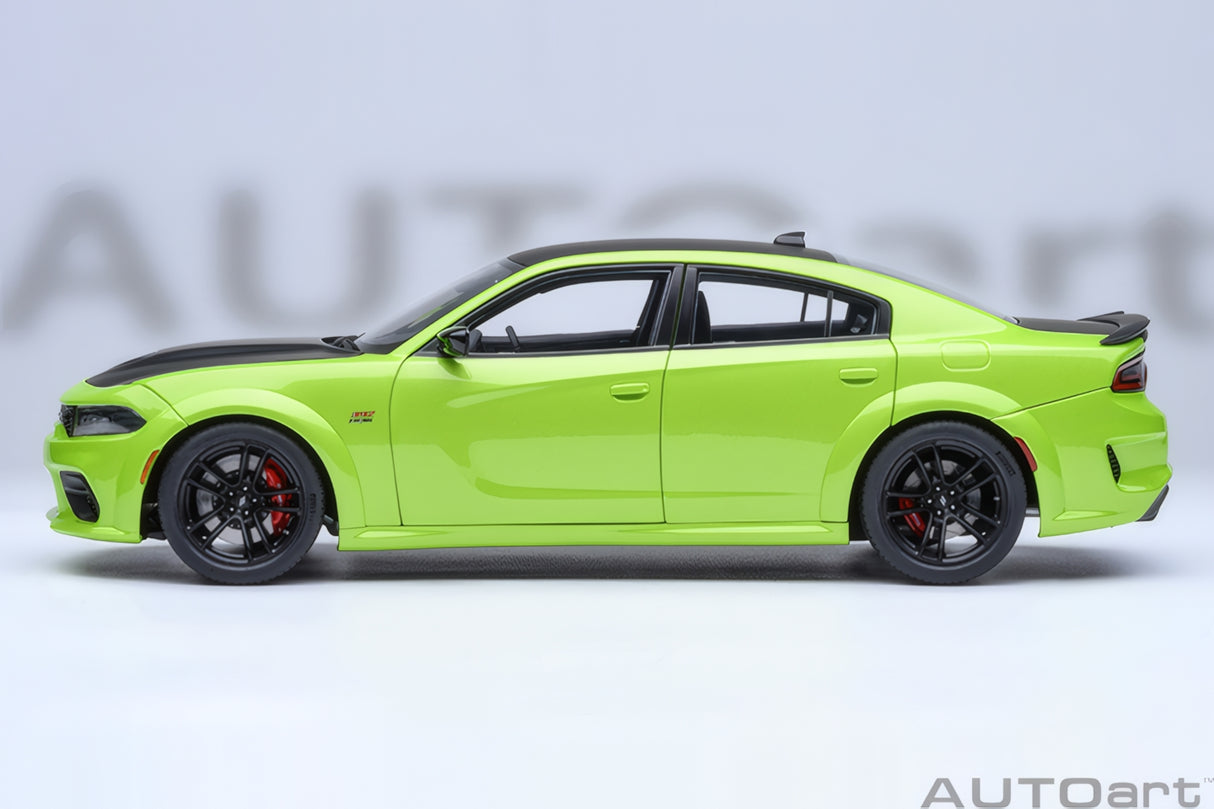 AUTOart 1:18 Dodge Charger Scat Pack Widebody, Sublime (71758)