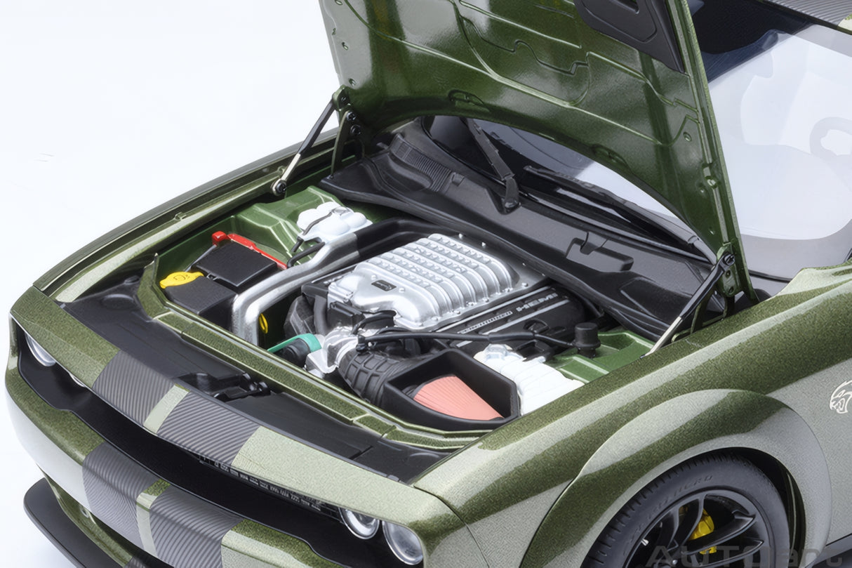 AUTOart 1:18 Dodge Challenger SRT Jailbreak 2022, F8 Green (71761)