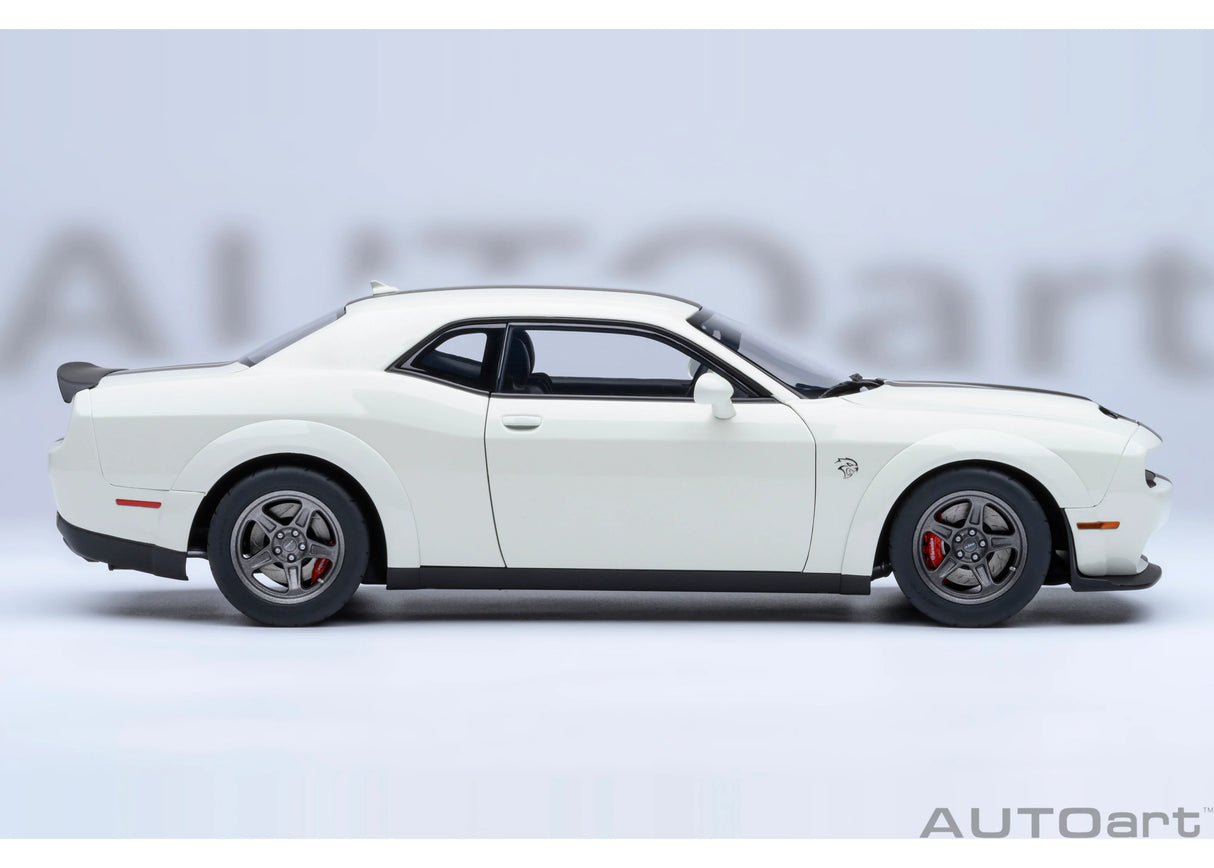 AUTOart 1:18 Dodge Challenger SRT Super Stock 2023, Knuckle White (71766)