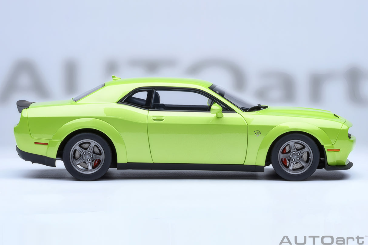 AUTOart 1:18 Dodge Challenger SRT Super Stock 2023, Sublime/Green (71769)