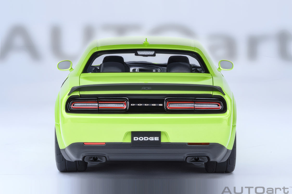 AUTOart 1:18 Dodge Challenger SRT Super Stock 2023, Sublime/Green (71769)