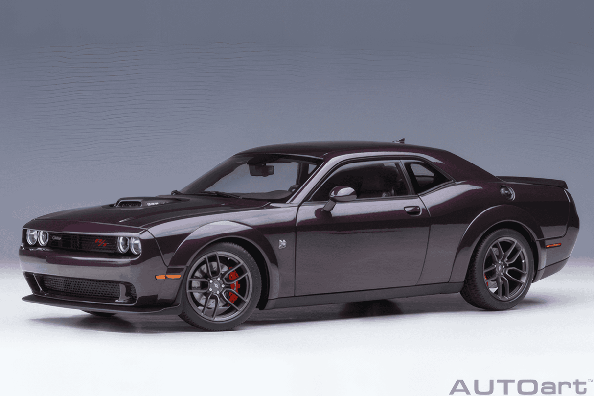AUTOart 1:18 Dodge Challenger R/T Scat Pack Widebody 2022, Hellraisin (71771)