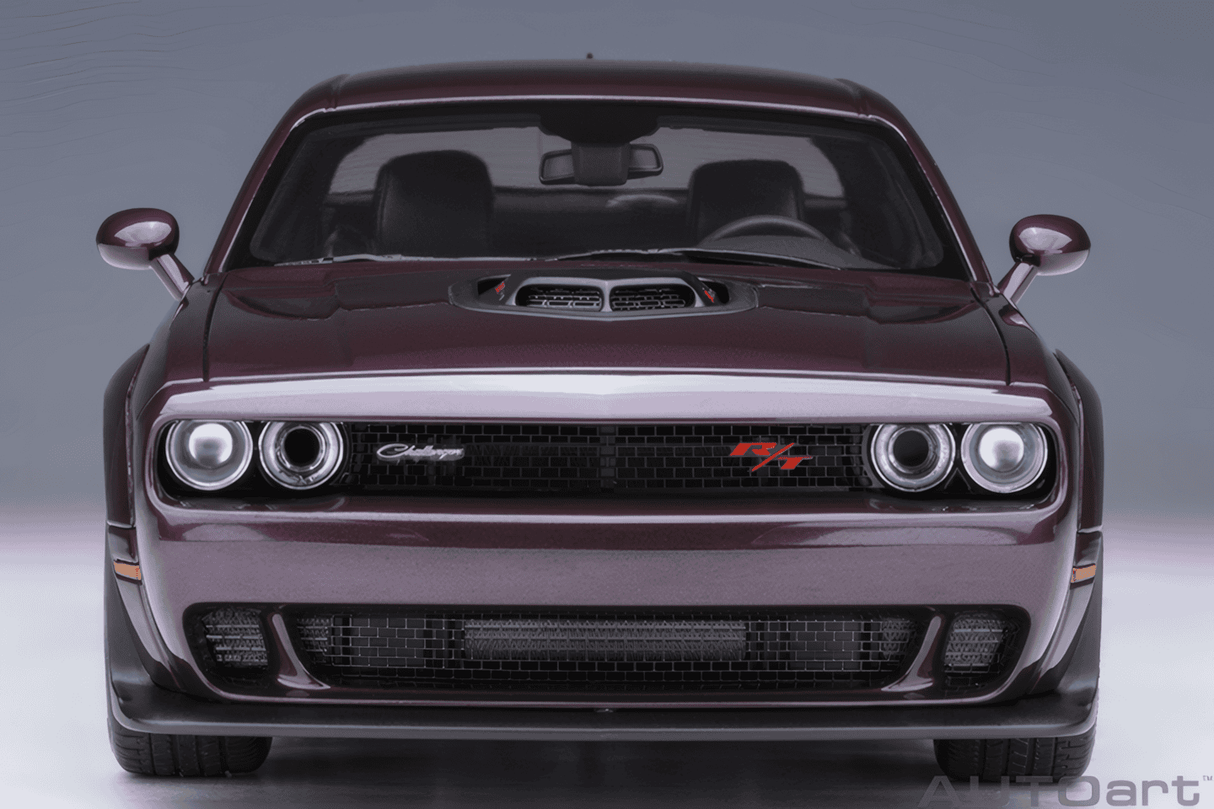 AUTOart 1:18 Dodge Challenger R/T Scat Pack Widebody 2022, Hellraisin (71771)