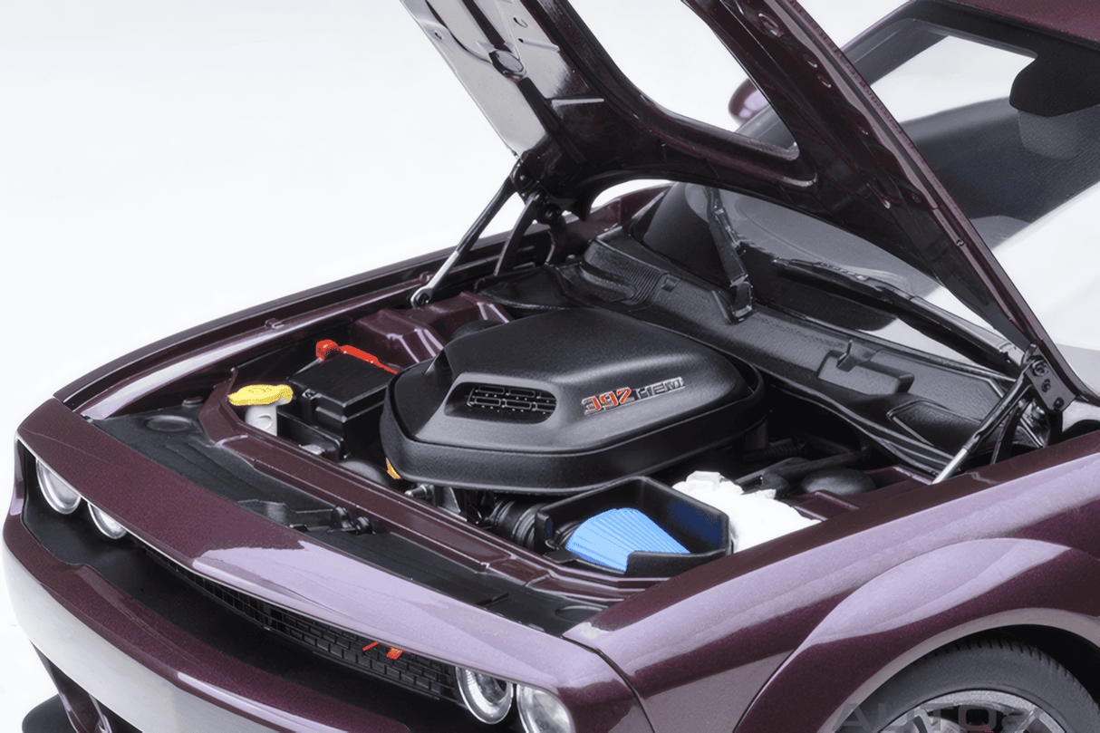AUTOart 1:18 Dodge Challenger R/T Scat Pack Widebody 2022, Hellraisin (71771)