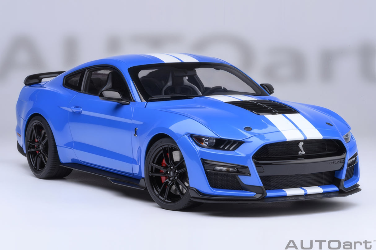 AUTOart 1:18 Ford Mustang Shelby GT500, Grabber Blue (73094)
