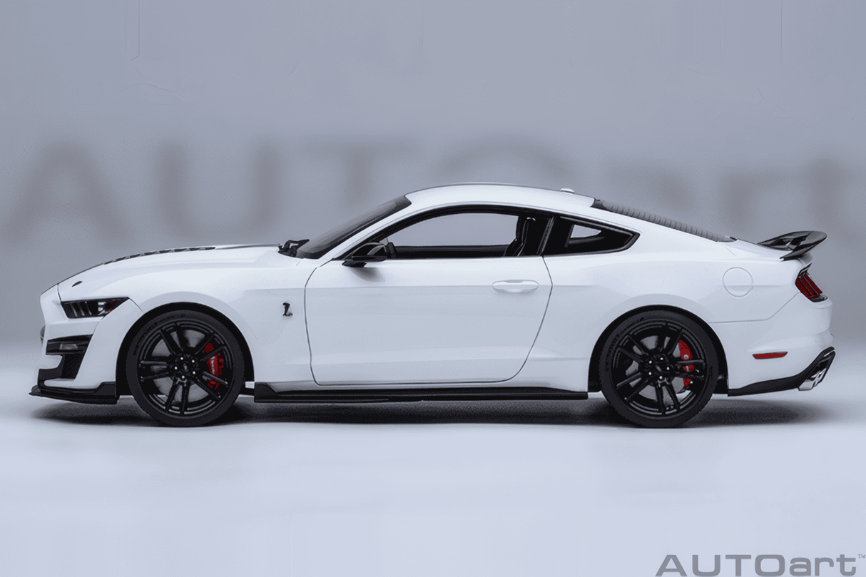 AUTOart 1:18 Ford Mustang Shelby GT500, Oxford White (73095)