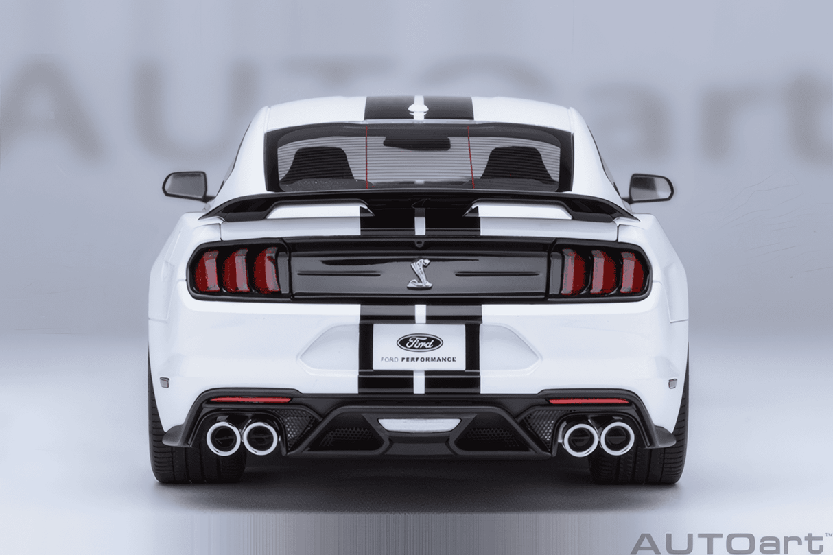 AUTOart 1:18 Ford Mustang Shelby GT500, Oxford White (73095)