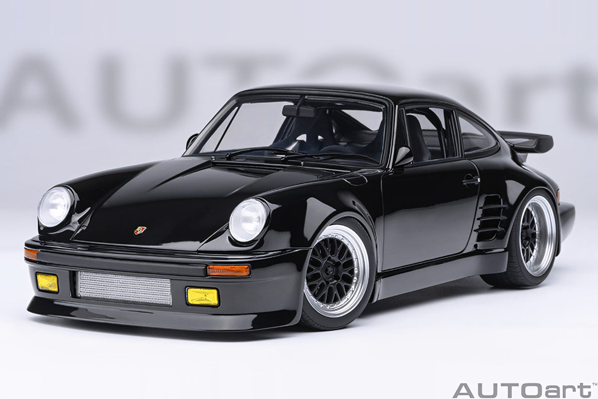AUTOart 1:18 Porsche 911 (930) Turbo Wangan Midnight "Blackbird", Comic #1 Version (78158)