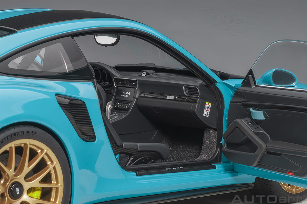 AUTOart 1:18 Porsche 911 (991.2) GT2 RS, Weissach Package, Miami Blue (78175)