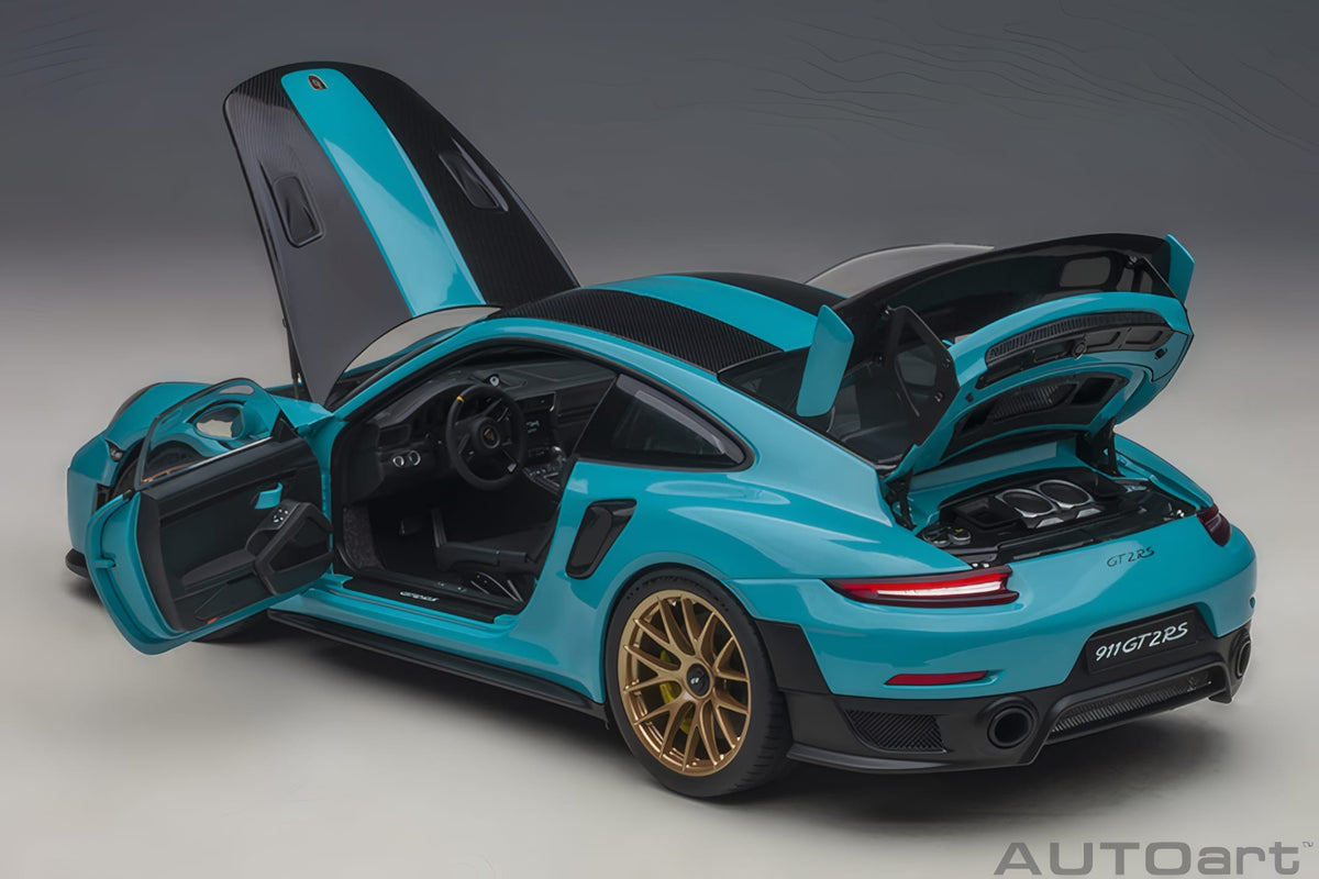 AUTOart 1:18 Porsche 911 (991.2) GT2 RS, Weissach Package, Miami Blue (78175)