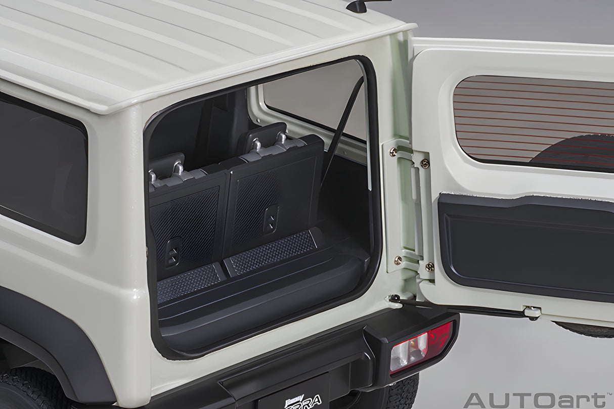 AUTOart 1:18 Suzuki Jimny (JB74), Pure White Metallic (78511)