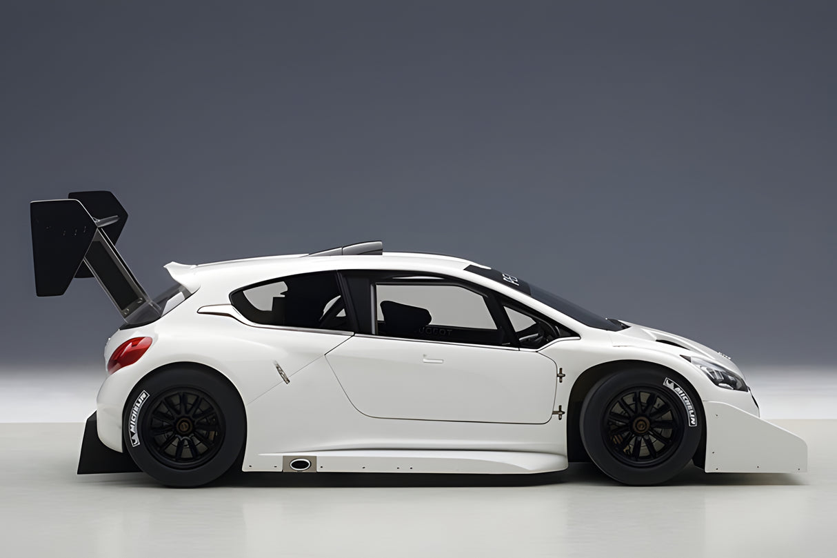 AUTOart 1:18 Peugeot 206 T16 Pikes Peak Race Car 2013, Plain Color Version, White (81355)