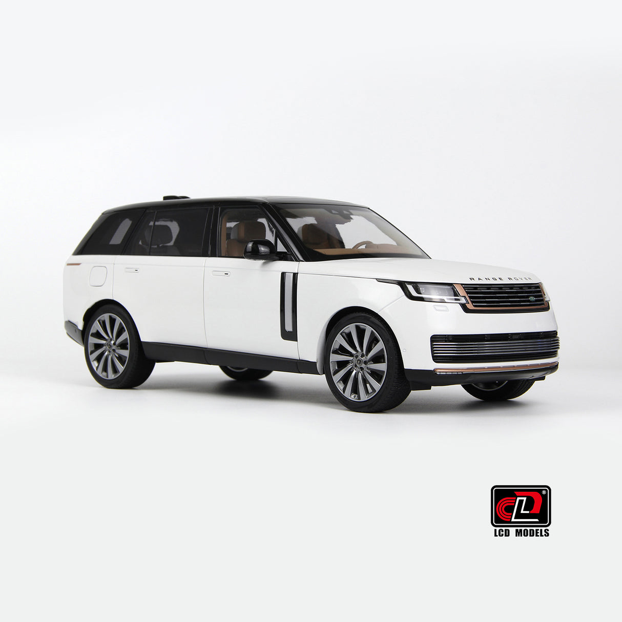 LCD MODELS 1:18 Land Rover Range Rover SV SERENITY 2022 White With Black Roof (LCD18017-BW)