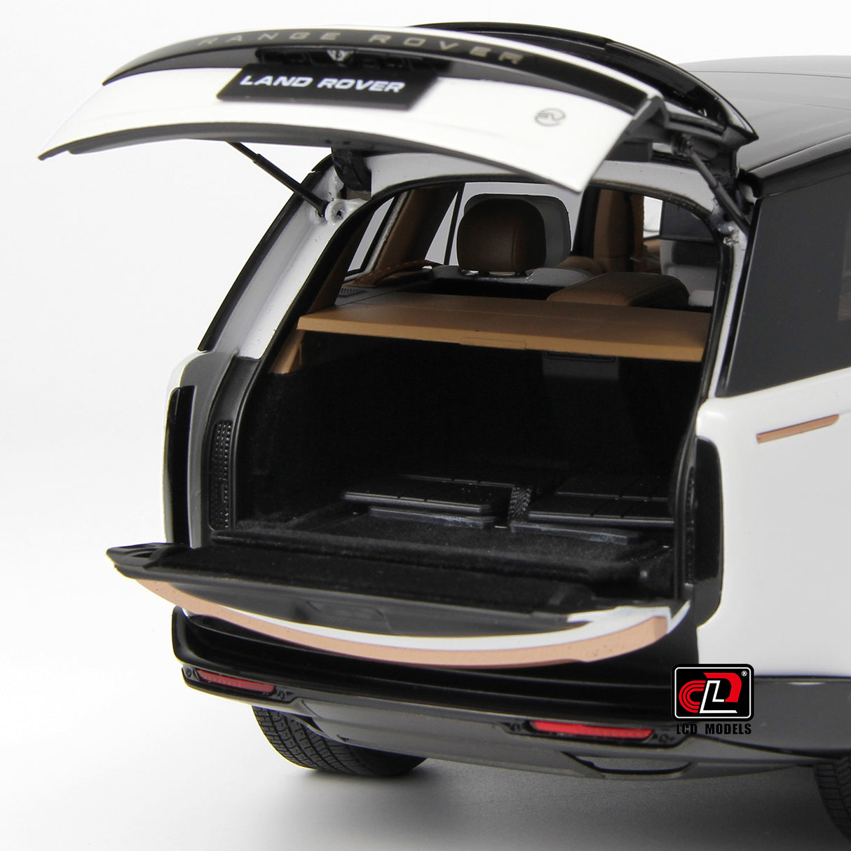 LCD MODELS 1:18 Land Rover Range Rover SV SERENITY 2022 White With Black Roof (LCD18017-BW)