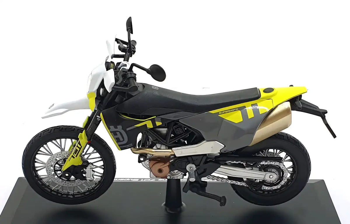 MAISTO 1/18 HUSQVARNA 701 SUPERMOTO 2023 (39300-23091)
