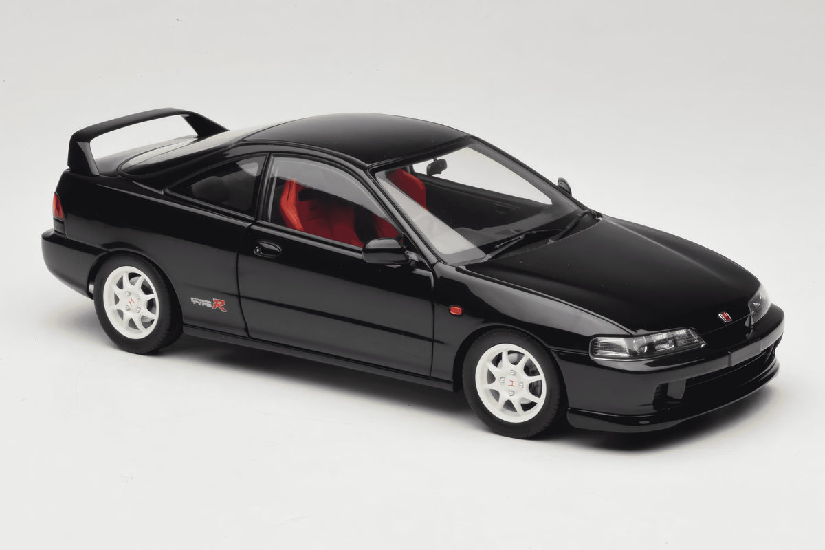 MOTORHELIX - 1/18 - HONDA - INTEGRA TYPE-R (DC2) 1997 - BLACK (M85203)