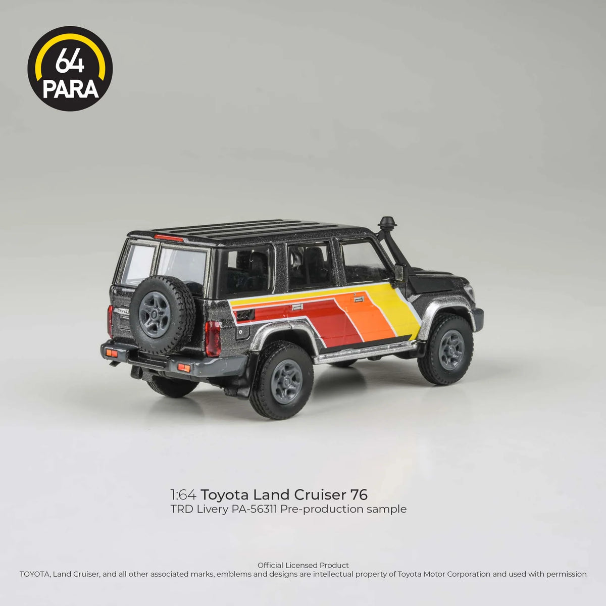 PARAGON 1/64 TOYOTA LAND CRUISER LC76 TRD 2014 GRAY METALLIC LHD (PA-56311)