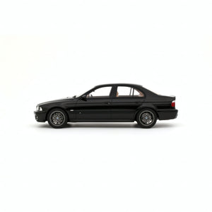 OTTOmobile 1:18 BMW E39 M5 Black Saphire Metallic 475 2000 (OT1338)