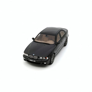 OTTOmobile 1:18 BMW E39 M5 Black Saphire Metallic 475 2000 (OT1338)