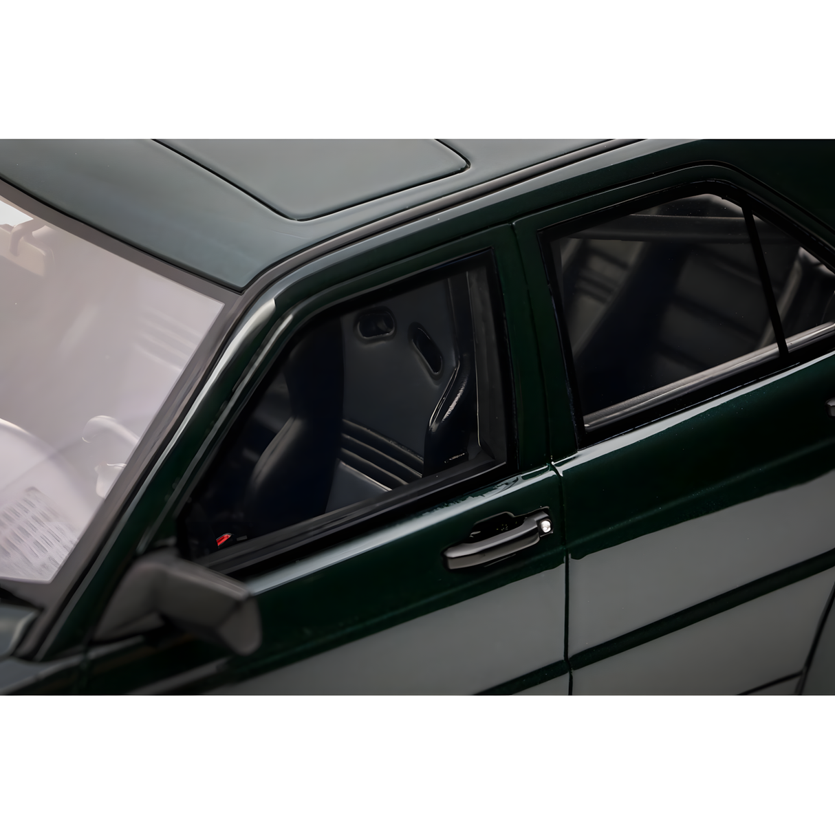 OTTOmobile 1:18 RAUH-Welt Republik RWR 190E 2.5-16 Porsche racing green Metallic 22G 2025 (OT1252)
