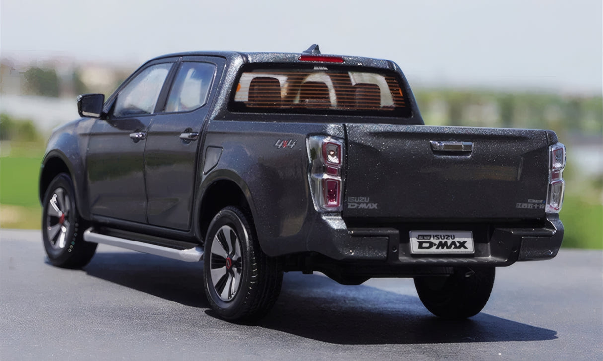 Isuzu ISUZU D-MAX 2023 1:18 Diecast Model (Dealer)