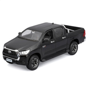Maisto 1:27 Toyota Hilux Black Diecast 1:27 Scale Model (32920BK)