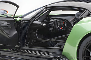 AUTOart 1:18 Aston Martin Vulcan, Apple Tree Green Metallic (70263)