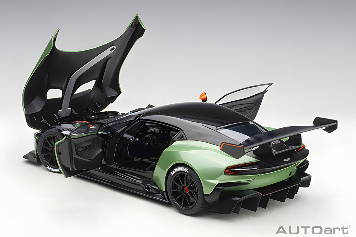 AUTOart 1:18 Aston Martin Vulcan, Apple Tree Green Metallic (70263)
