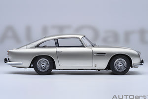AUTOart 1:18 Aston Martin DB5, Birch Silver (70287)