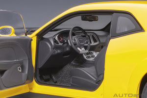 AUTOart 1:18 Dodge Challenger SRT Hellcat Widebody 2018, Yellow Jacket/Satin Black Painted Hood (71737)