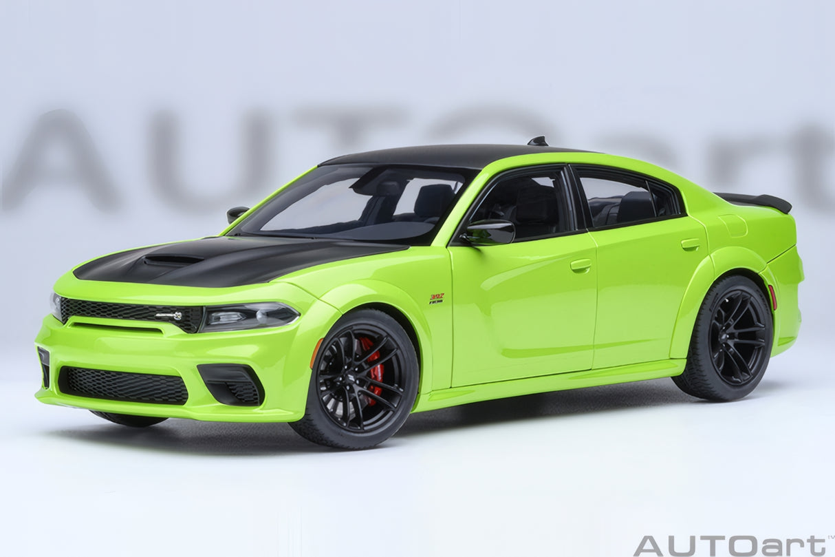 AUTOart 1:18 Dodge Charger Scat Pack Widebody, Sublime (71758)