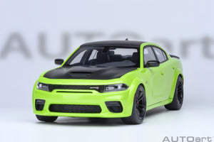 AUTOart 1:18 Dodge Charger Scat Pack Widebody, Sublime (71758)