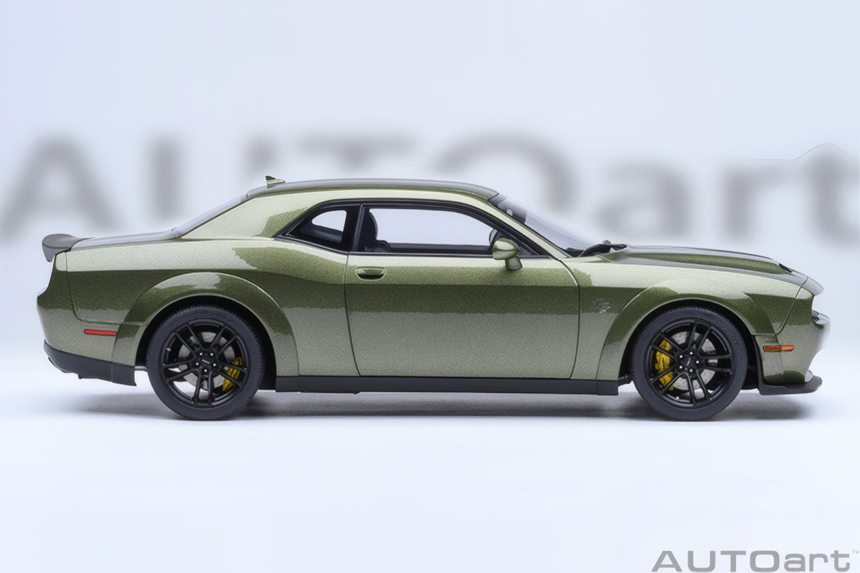 AUTOart 1:18 Dodge Challenger SRT Jailbreak 2022, F8 Green (71761)