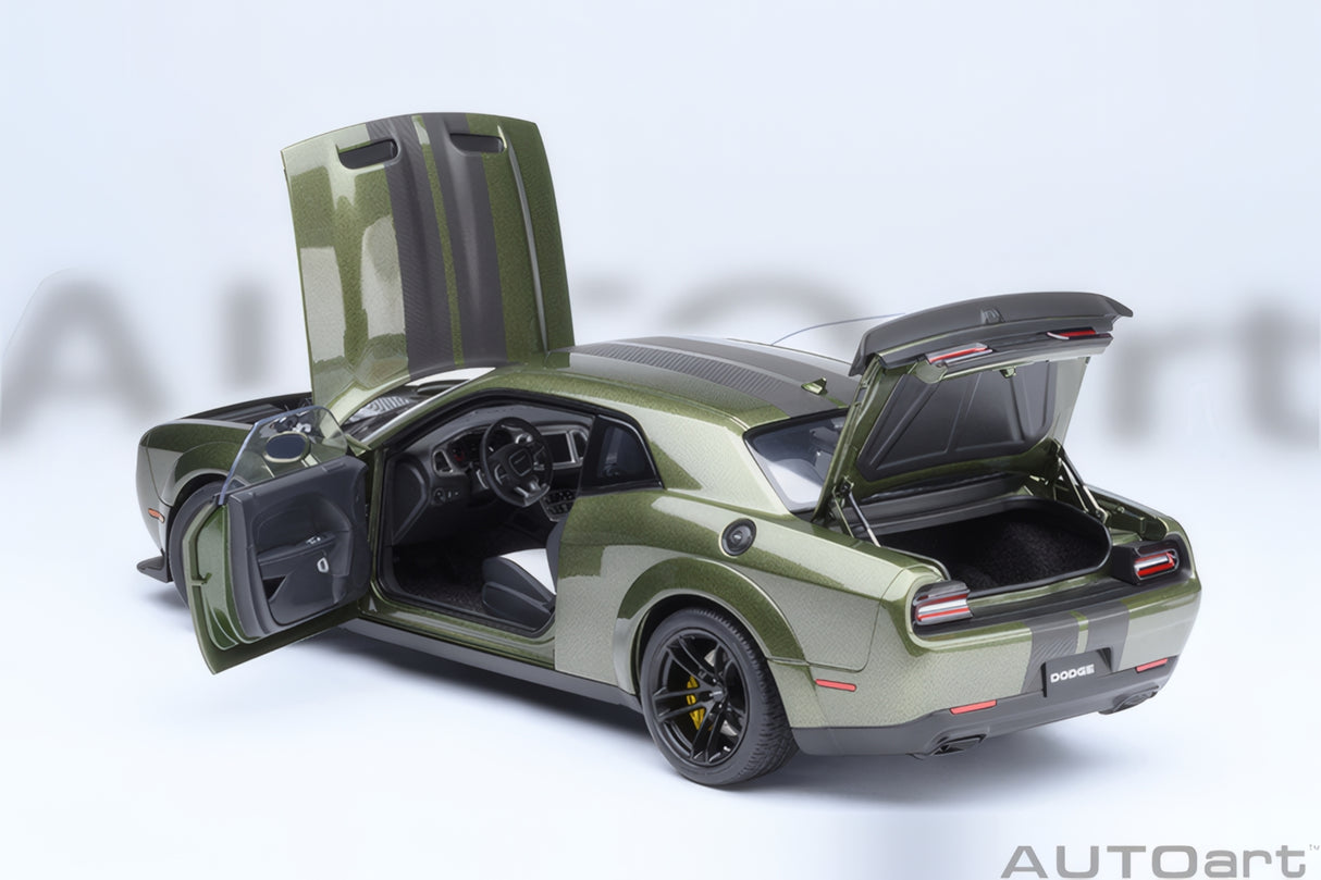 AUTOart 1:18 Dodge Challenger SRT Jailbreak 2022, F8 Green (71761)