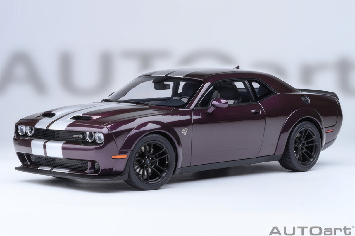AUTOart 1:18 Dodge Challenger SRT Jailbreak 2022, Hellraisin/Purple (71762)