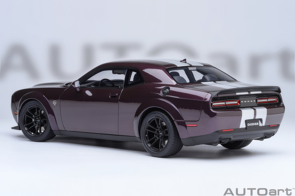 AUTOart 1:18 Dodge Challenger SRT Jailbreak 2022, Hellraisin/Purple (71762)