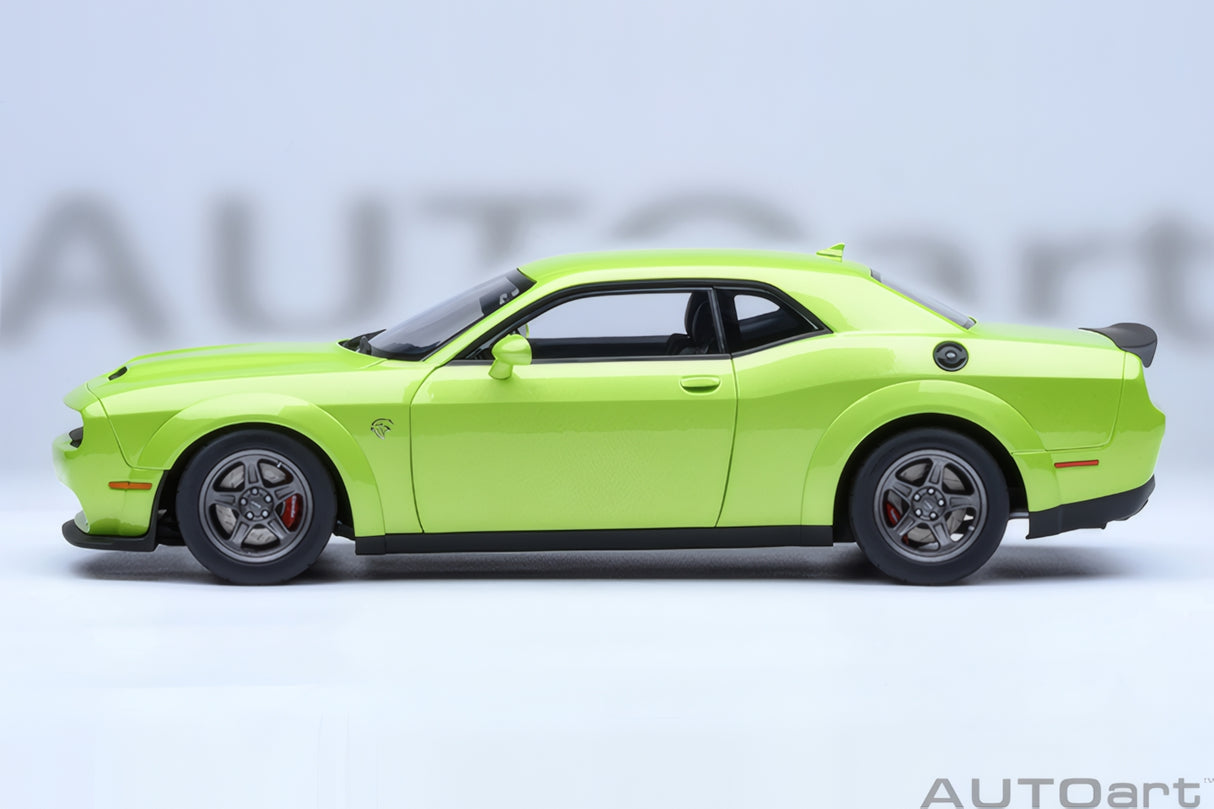 AUTOart 1:18 Dodge Challenger SRT Super Stock 2023, Sublime/Green (71769)