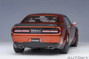 AUTOart 1:18 Dodge Challenger  R/T Scat Pack Widebody 2022, Sinamon Stick (71773)