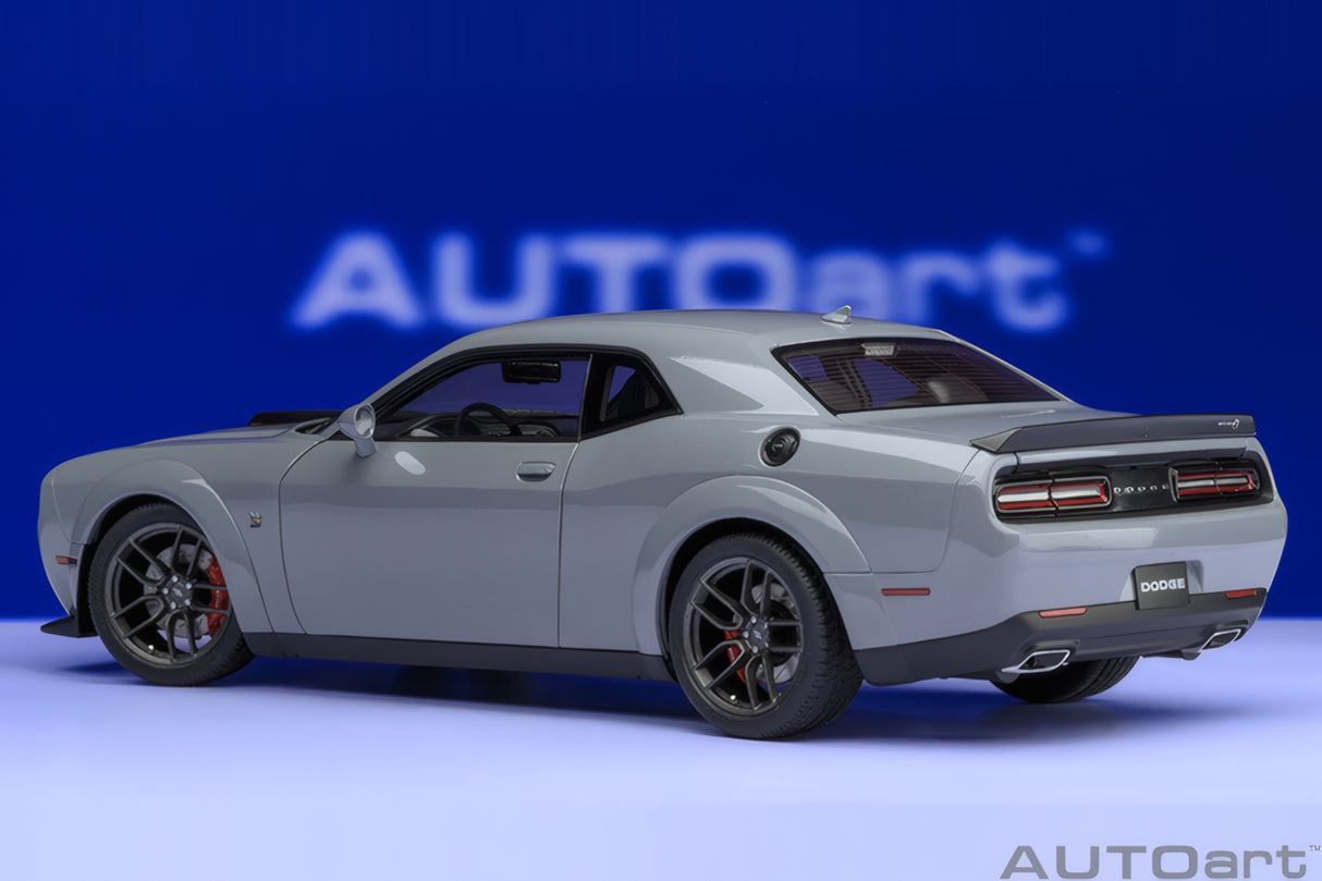 AUTOart 1:18 Dodge Challenger  R/T Scat Pack Widebody 2022, Smoke Show (71774)