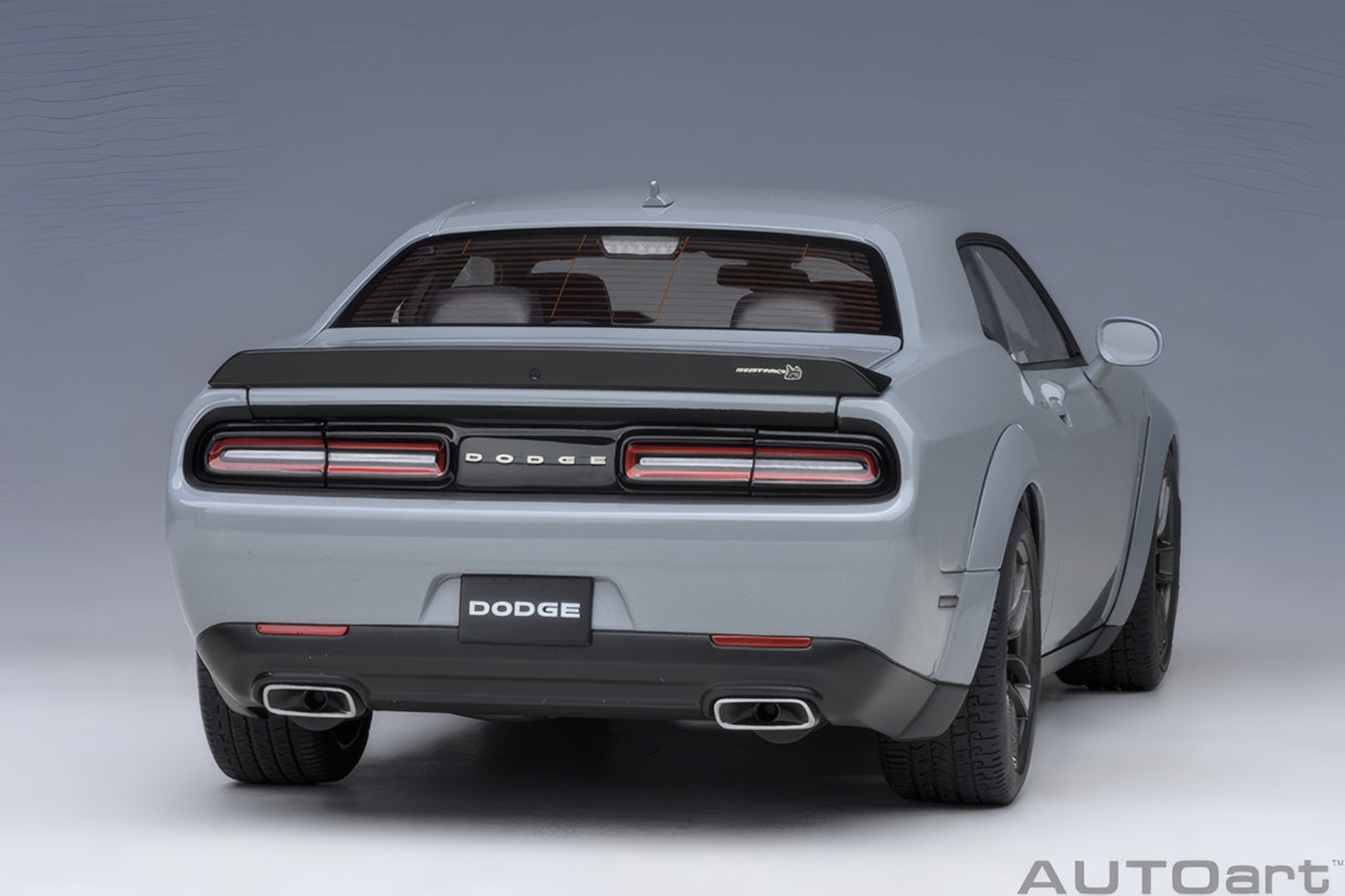 AUTOart 1:18 Dodge Challenger  R/T Scat Pack Widebody 2022, Smoke Show (71774)