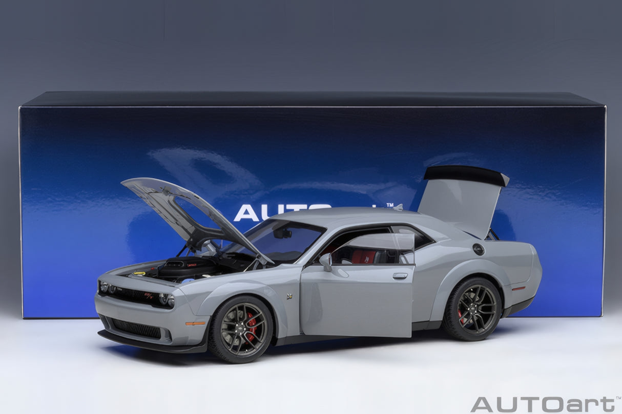 AUTOart 1:18 Dodge Challenger  R/T Scat Pack Widebody 2022, Smoke Show (71774)
