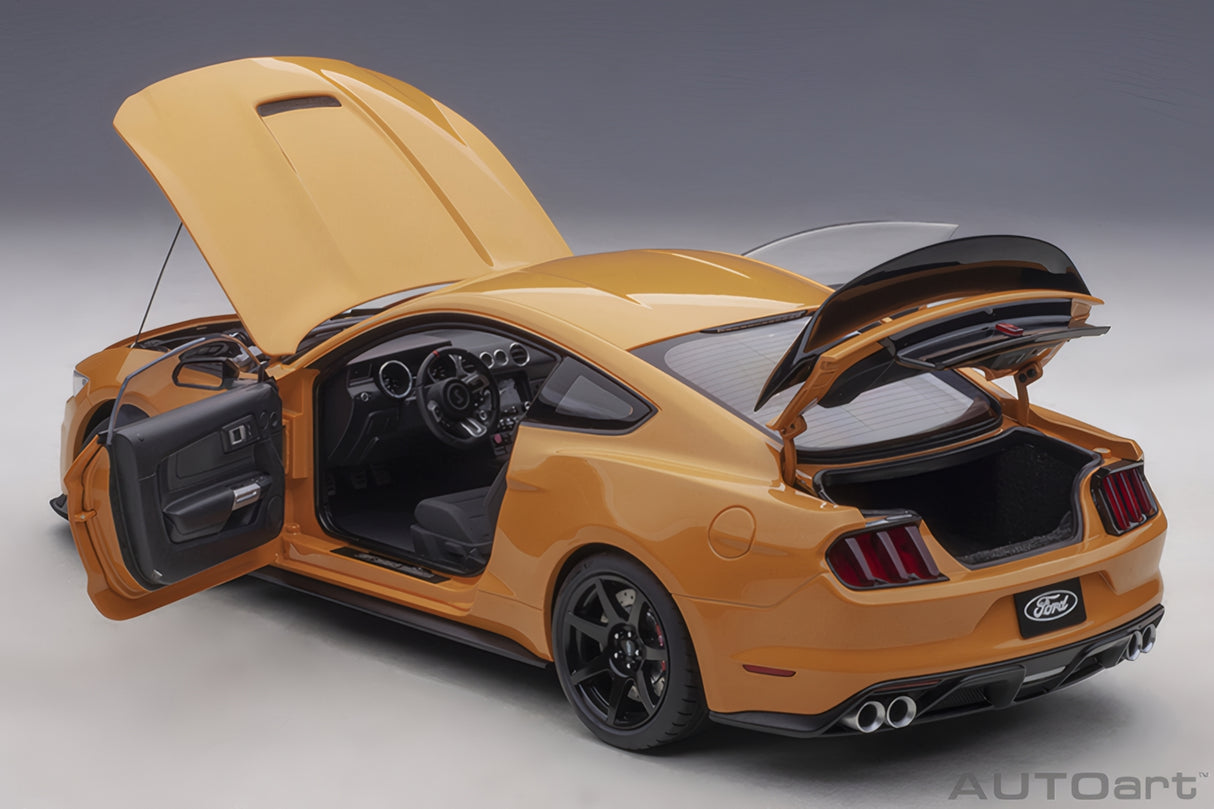 AUTOart 1:18 Ford Shelby GT-350R, Fury Orange (72929)