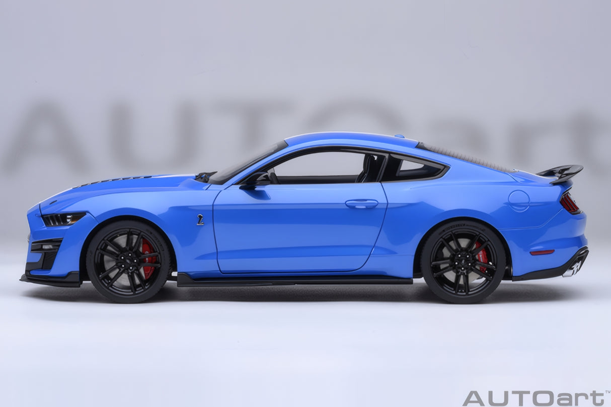 AUTOart 1:18 Ford Mustang Shelby GT500, Grabber Blue (73094)