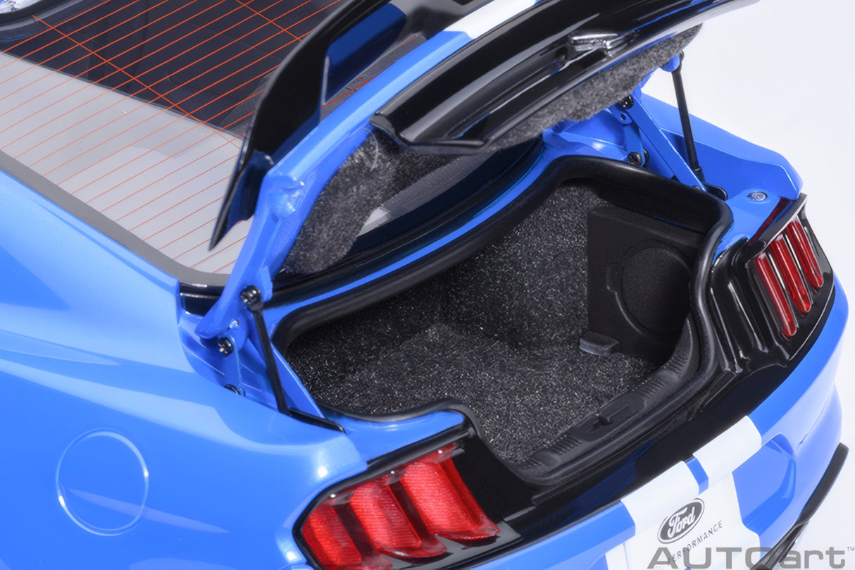 AUTOart 1:18 Ford Mustang Shelby GT500, Grabber Blue (73094)