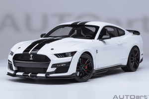 AUTOart 1:18 Ford Mustang Shelby GT500, Oxford White (73095)