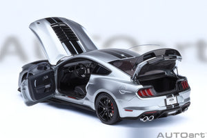 AUTOart 1:18 Ford Mustang Shelby GT500, Iconic Silver (73096)